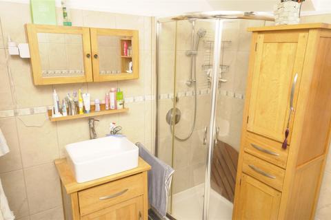 undefined, Queens Meadow, Cambridge CB1