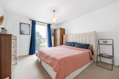 2 bedroom flat for sale, Loughborough Park, SW9