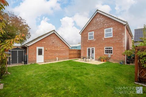 4 bedroom detached house for sale, Cherry Close, Attleborough