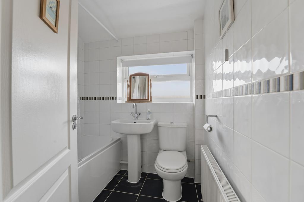47 Abellwood Rd-32