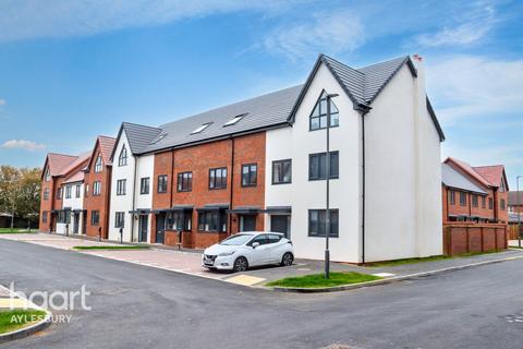 5 bedroom end of terrace house for sale, The Haddenham, Aylesbury