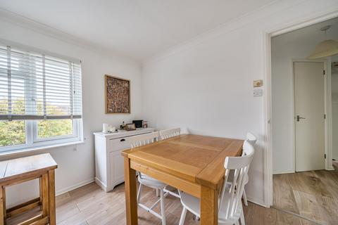 1 bedroom flat for sale, Ladygrove Drive, Guildford GU4