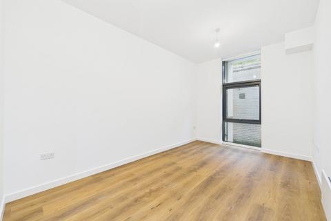 undefined, Lakeside East, The Causeway, Staines-Upon-Thames, Middlesex, TW18