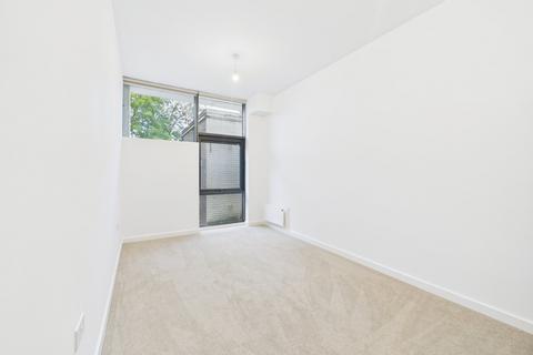 undefined, Lakeside East, The Causeway, Staines-Upon-Thames, Middlesex, TW18