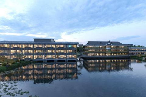 undefined, Lakeside East, The Causeway, Staines-Upon-Thames, Middlesex, TW18