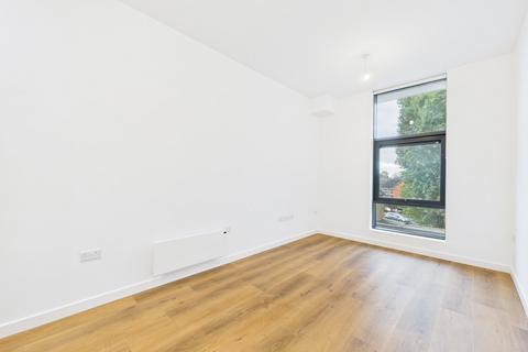 undefined, Lakeside East, The Causeway, Staines-Upon-Thames, Middlesex, TW18