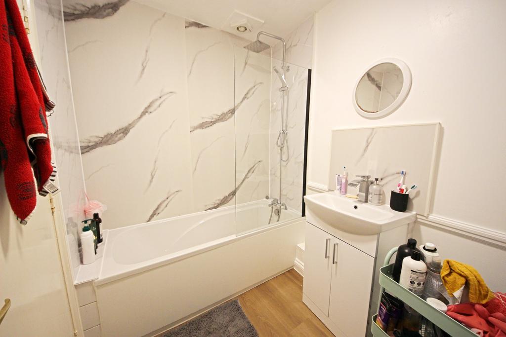 New bathroom 1