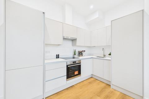 undefined, Lakeside East, The Causeway, Staines-Upon-Thames, Middlesex, TW18