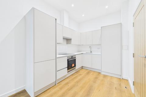 undefined, Lakeside East, The Causeway, Staines-Upon-Thames, Middlesex, TW18