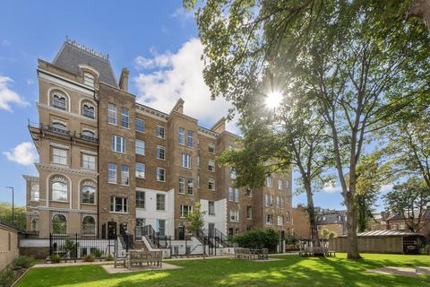3 bedroom flat for sale, Thornton Place, Clapham Common North Side, London, SW4