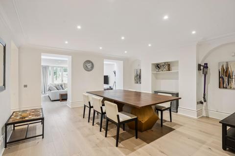 3 bedroom flat for sale, Thornton Place, Clapham Common North Side, London, SW4