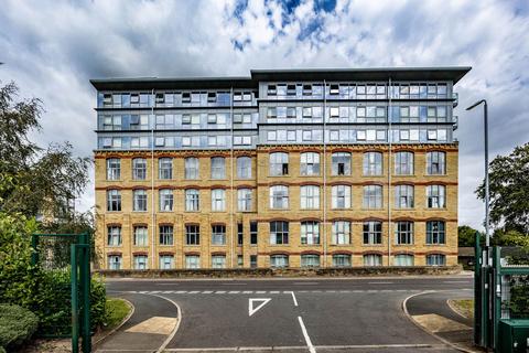 3 bedroom apartment for sale, Dewsbury Road, Elland HX5
