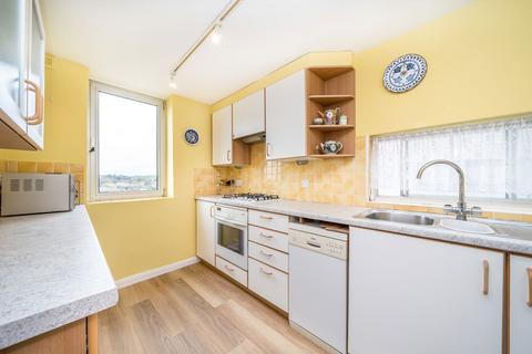 undefined, Lower Mortlake Road, Richmond TW9