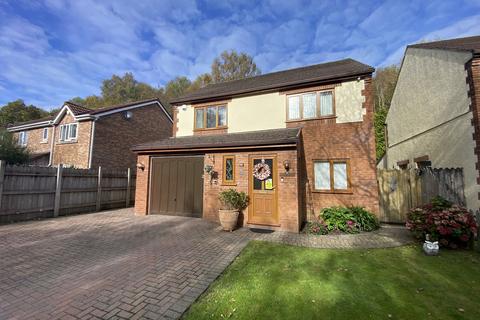 3 bedroom detached house for sale, Woodlands Avenue, Clydach, Swansea, City And County of Swansea.
