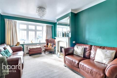 undefined, Upminster RM14
