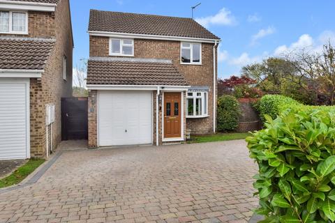 Bronington Close, Princes Park, Chatham, ME5