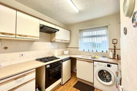 2 bedroom semi-detached bungalow for sale, Mayster Grove, Brighouse, HD6