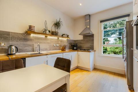 2 bedroom flat for sale, Clive Road, London SE21