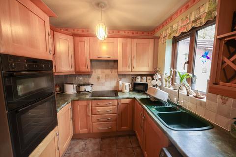 2 bedroom semi-detached house for sale, Penwithick Park, Penwithick, St Austell, PL26