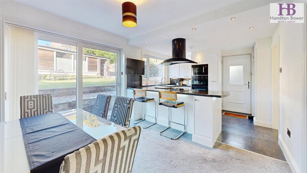 Dining kitchen