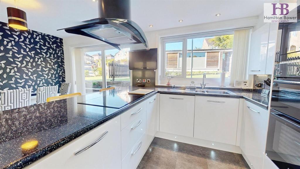 Dining kitchen