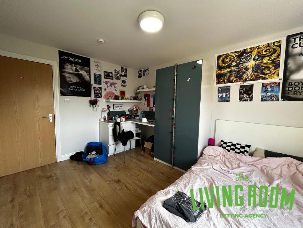 Bedroom b2