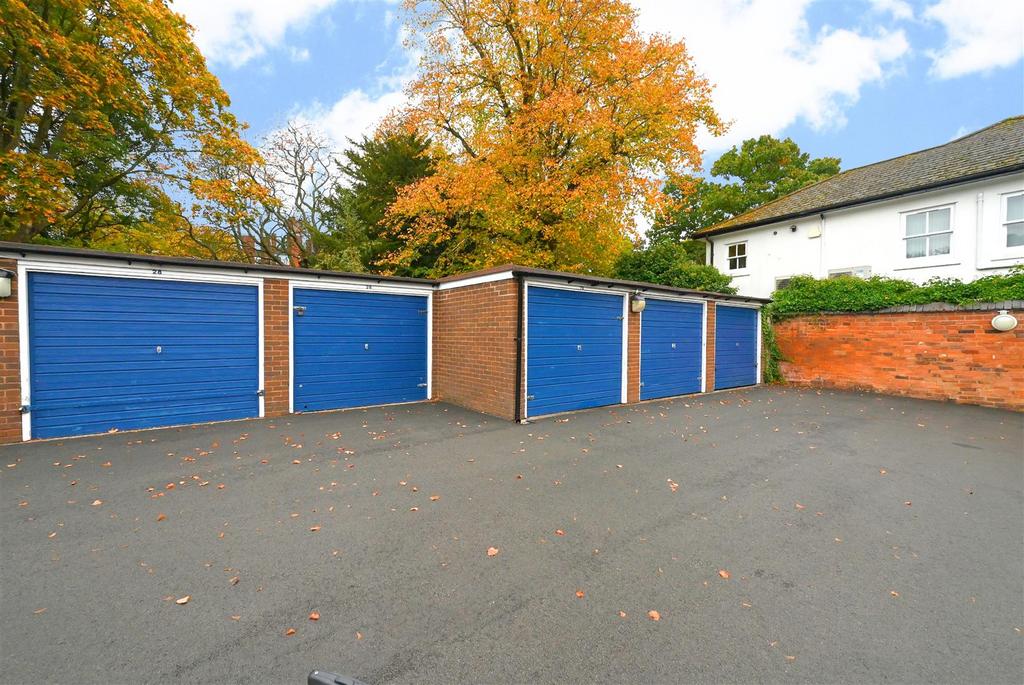 Garages.jpg