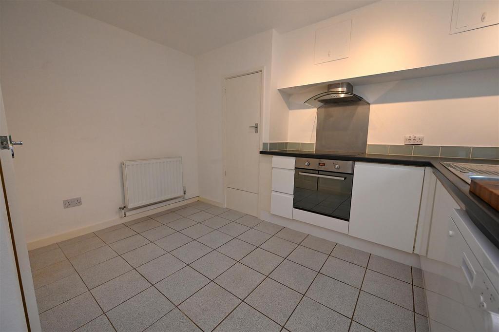 Kitchen2.JPG
