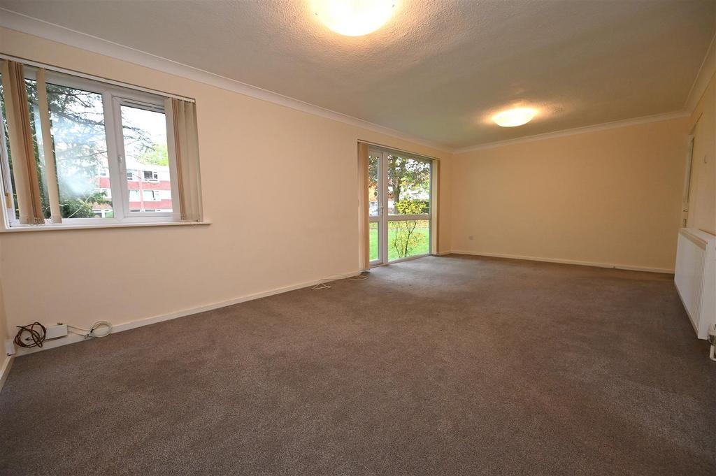 Lounge2.JPG