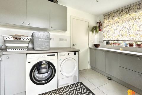 5 bedroom semi-detached house for sale, Cheyne Walk, Chesham, HP5