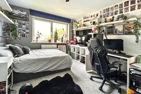 5 bedroom semi-detached house for sale, Cheyne Walk, Chesham, HP5