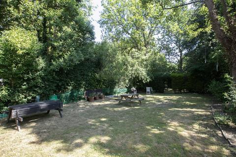 undefined, Camberwell Grove, Camberwell, SE5