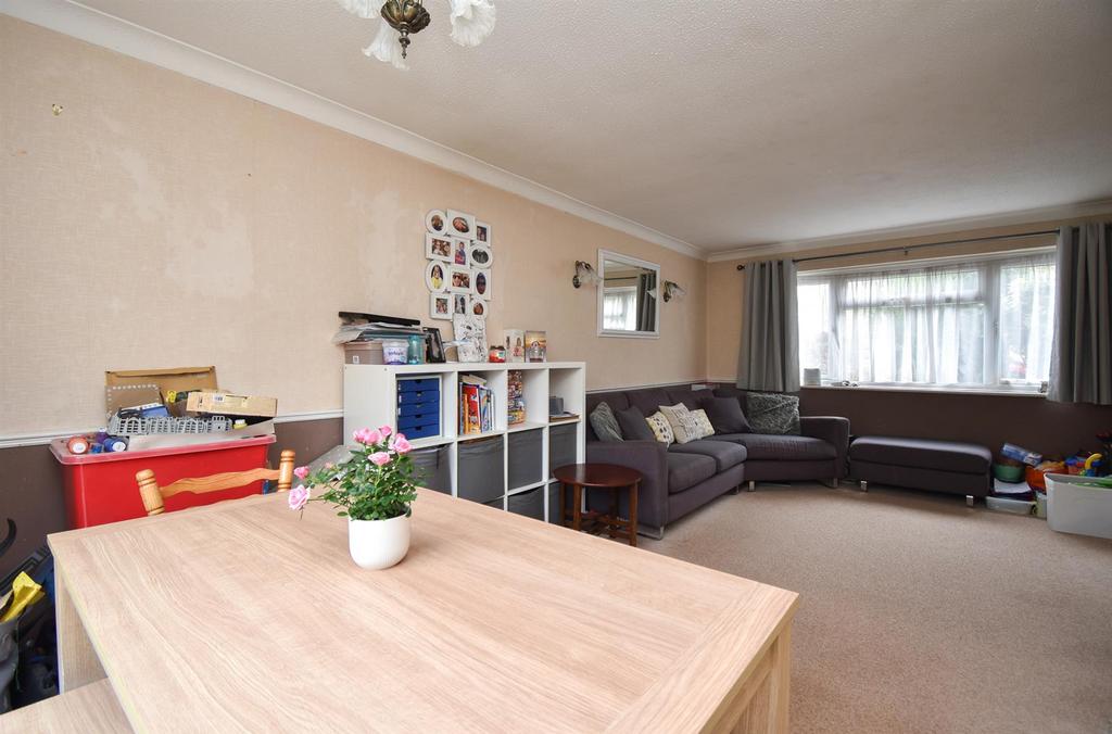 Living dining room