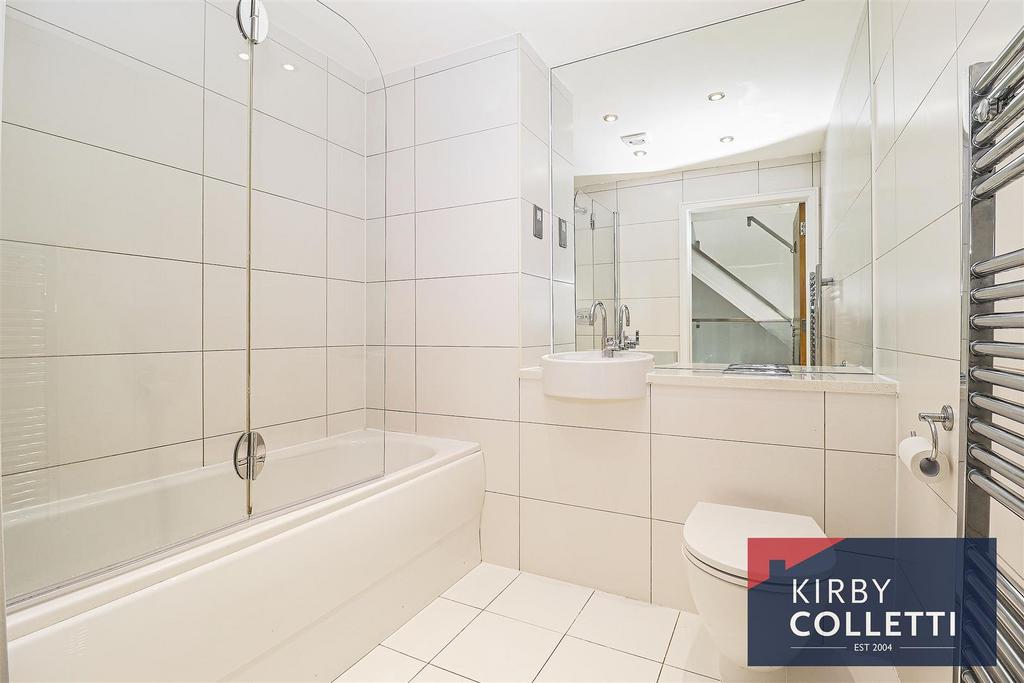 Family bathroom