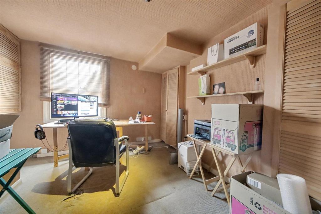 Bedroom 2.jpg