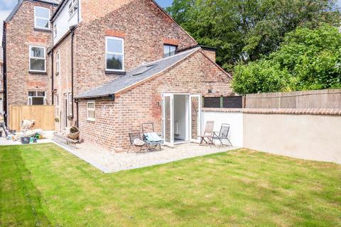 1 bedroom semi-detached house for sale, Victoria Road, East Yorkshire YO15