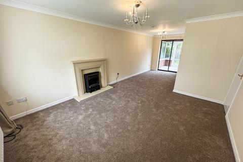 3 bedroom detached house to rent, Ruxley Road, Staffordshire ST2