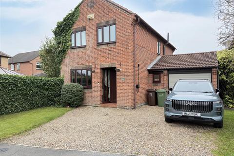 3 bedroom detached house for sale, Hugill Close, Yarm, TS15 9SS