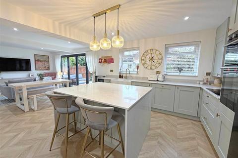 3 bedroom detached house for sale, Hugill Close, Yarm, TS15 9SS