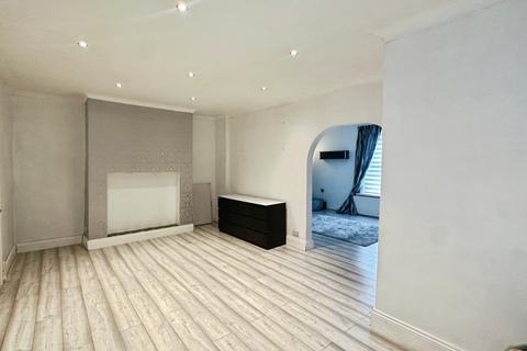 3 bedroom end of terrace house for sale, South View, Stanley DH9