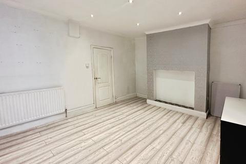 3 bedroom end of terrace house for sale, South View, Stanley DH9