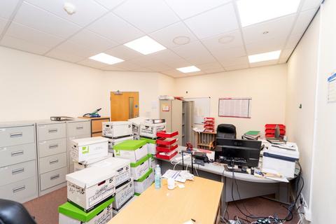 Warehouse to rent, 92-94 Gipsy Ln Leicester LE4 6RE