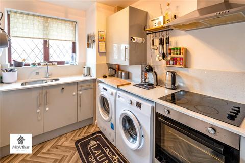 3 bedroom semi-detached house for sale, Grange View, Harworth and Bircotes, Doncaster, South Yorkshire, DN11