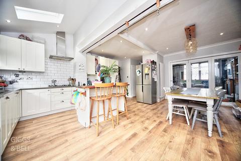 undefined, Hillary Crescent, Luton, Bedfordshire, LU1