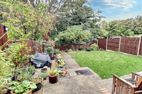undefined, Pomfret Avenue, Luton