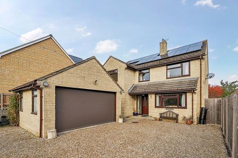 Arkell Avenue, Carterton, Oxfordshire, OX18