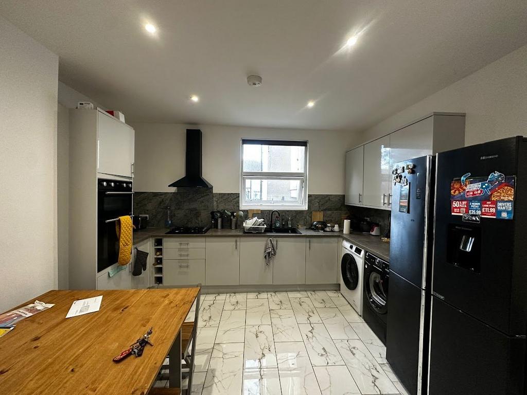 Kitchen/Reception