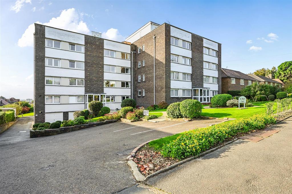 18 St Peter’s court tn40 (1).jpg