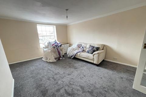 2 bedroom flat to rent, 46 Market Place, Thirsk