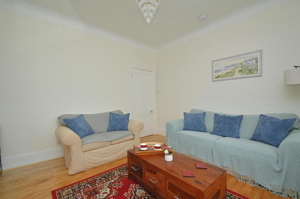 Resized Lounge2.jpg